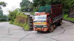 ಮಳೆಗಾಲದಲ್ಲಿ ಭೂಕುಸಿತ ಸಂಭವ ಹಿನ್ನೆಲೆ:ಜೂ.15 ರಿಂದ ಸೆ.30 ರವರೆಗೆ ಆಗುಂಬೆ ಘಾಟಿಯಲ್ಲಿ ಭಾರೀ ಘನವಾಹನ ಸಂಚಾರ ನಿಷೇಧ