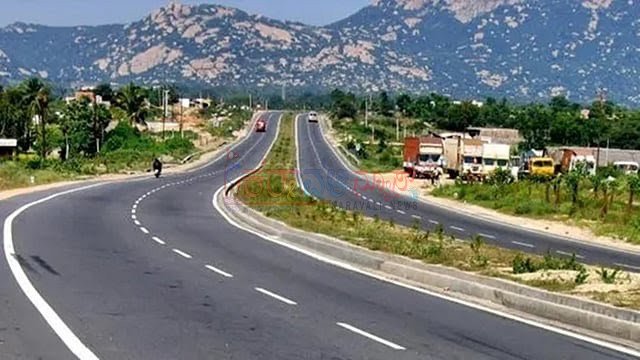 ವಾಹನ  ಸವಾರರಿಗೆ ಮತ್ತೊಂದು ಶಾಕ್: ಏಪ್ರಿಲ್ 1 ರಿಂದ ಕರ್ನಾಟಕದಲ್ಲಿ  ಟೋಲ್ ದರ ಹೆಚ್ಚಳ