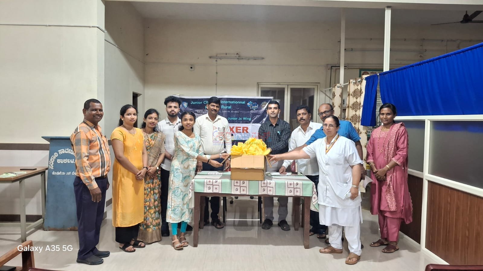 ಕಾರ್ಕಳ: ಜೂನಿಯರ್ ಜೆಸಿ ವತಿಯಿಂದ ಹಣ್ಣುಹಂಪಲು ವಿತರಣೆ