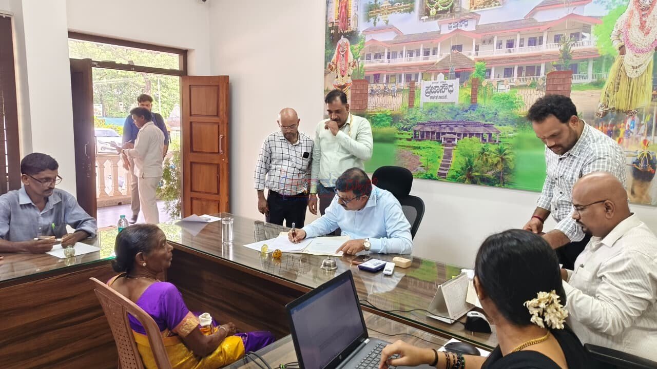 ಕಾರ್ಕಳ ತಾಲೂಕು ಅಕ್ರಮ ಸಕ್ರಮ ಸಮಿತಿ ಸಭೆ: 9 ಅರ್ಜಿಗಳ ಪೈಕಿ 8 ಅರ್ಜಿಗಳು ಇತ್ಯರ್ಥ