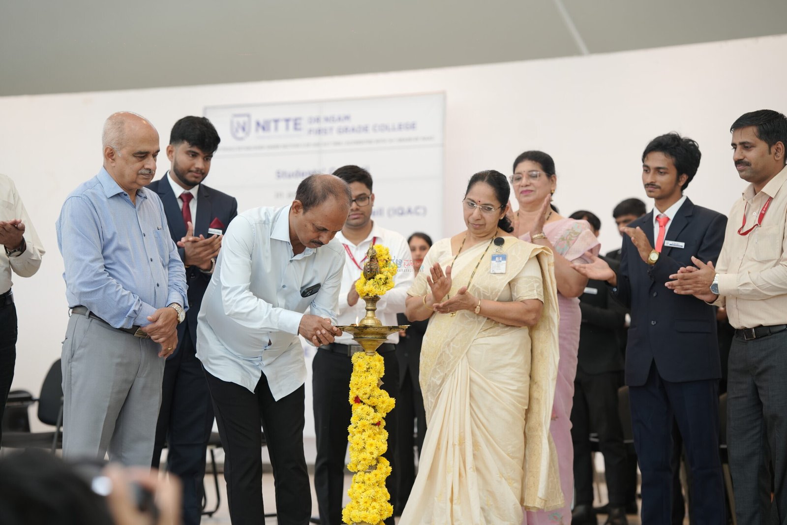 ನಿಟ್ಟೆ ಡಾ.ಎನ್.ಎಸ್.ಎ.ಎಮ್.ಪ್ರಥಮ ದರ್ಜೆ ಕಾಲೇಜಿನಲ್ಲಿ ವಿದ್ಯಾರ್ಥಿ ಪರಿಷತ್ ಉದ್ಘಾಟನೆ- ವಿದ್ಯಾರ್ಥಿಗಳು ಸಂವಹನ ಕೌಶಲ್ಯವನ್ನು ಬೆಳೆಸಿಕೊಳ್ಳುವ ಮೂಲಕ ಯಶಸ್ಸಿನತ್ತ ಸಾಗಬೇಕು-ಡಾ.ಸುಧಾಕರ ಶೆಟ್ಟಿ