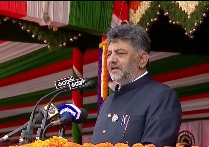 ರಾಜ್ಯದ ಸಮಗ್ರ ಅಭಿವೃದ್ಧಿ ಹಾಗೂ ಜನಸ್ನೇಹಿ ಆಡಳಿತ ನೀಡುವುದೇ ನಮ್ಮ ಸರ್ಕಾರದ ಆಶಯ : 80ನೇ ಸ್ವಾತಂತ್ರ್ಯೋತ್ಸವದಲ್ಲಿ  ಧ್ವಜಾರೋಹಣ ಮಾಡಿ ಸಿಎಂ ಡಿ.ಕೆ. ಶಿವಕುಮಾರ್ ಹೇಳಿಕೆ