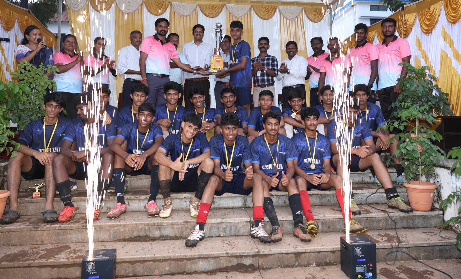 ಮಣಿಪಾಲ ಜ್ಞಾನಸುಧಾದಲ್ಲಿ ನಡೆದ ಜಿಲ್ಲಾ ಮಟ್ಟದ ಫುಟ್ಬಾಲ್‌ ಪಂದ್ಯಾಟದಲ್ಲಿ ಉಡುಪಿ ತಂಡ ಪ್ರಥಮ