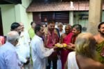 ಕರ್ವಾಲು ವಿಷ್ಣುಮೂರ್ತಿ ದೇವಸ್ಥಾನಕ್ಕೆ ಮಾಜಿ ಕ್ರಿಕೆಟಿಗ ರವಿಶಾಸ್ತ್ರಿ ಭೇಟಿ: ಮೂಲ ನಾಗದೇವರಿಗೆ ವಿಶೇಷ ಪೂಜೆ ಸಲ್ಲಿಸಿ ಪ್ರಾರ್ಥನೆ
